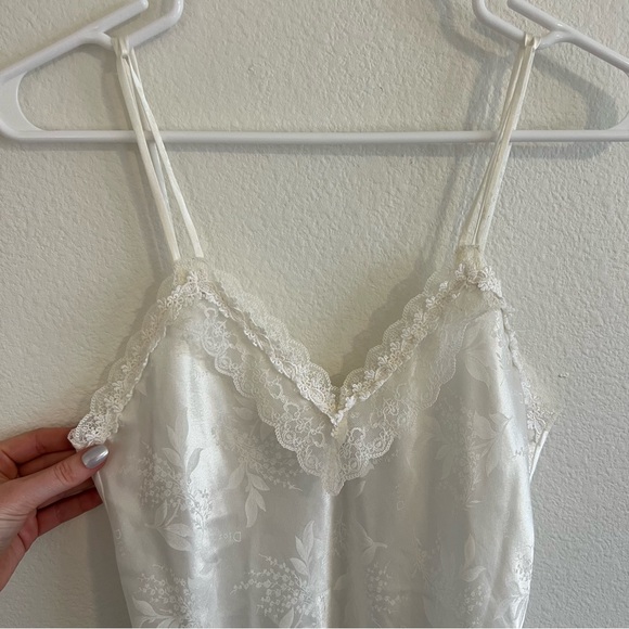 Christian Dior Vintage White Satin Lace Chemise - Picture 4 of 9